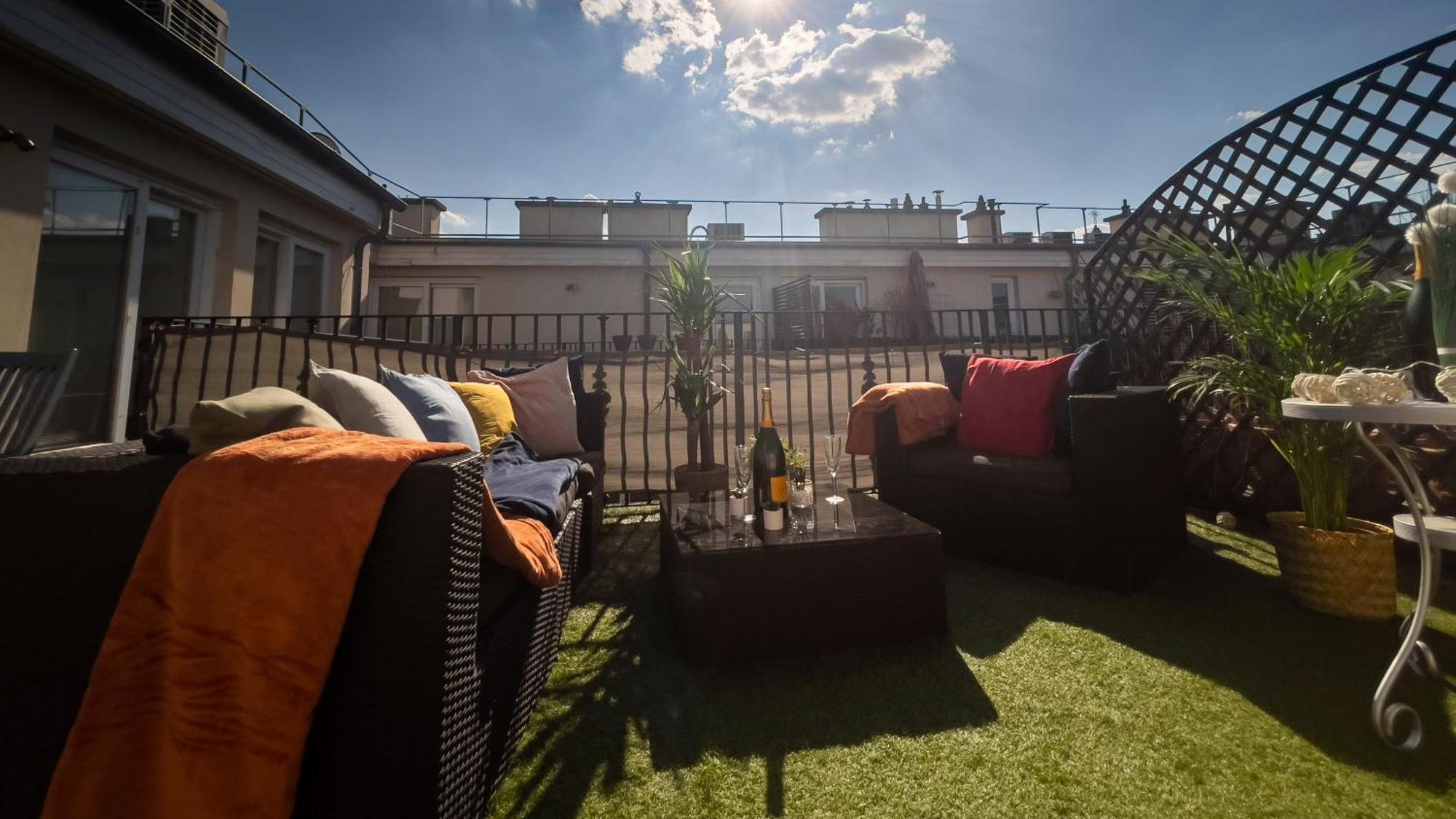 Luxurious Penthouse In The Heart Of Budapest Eksteriør billede