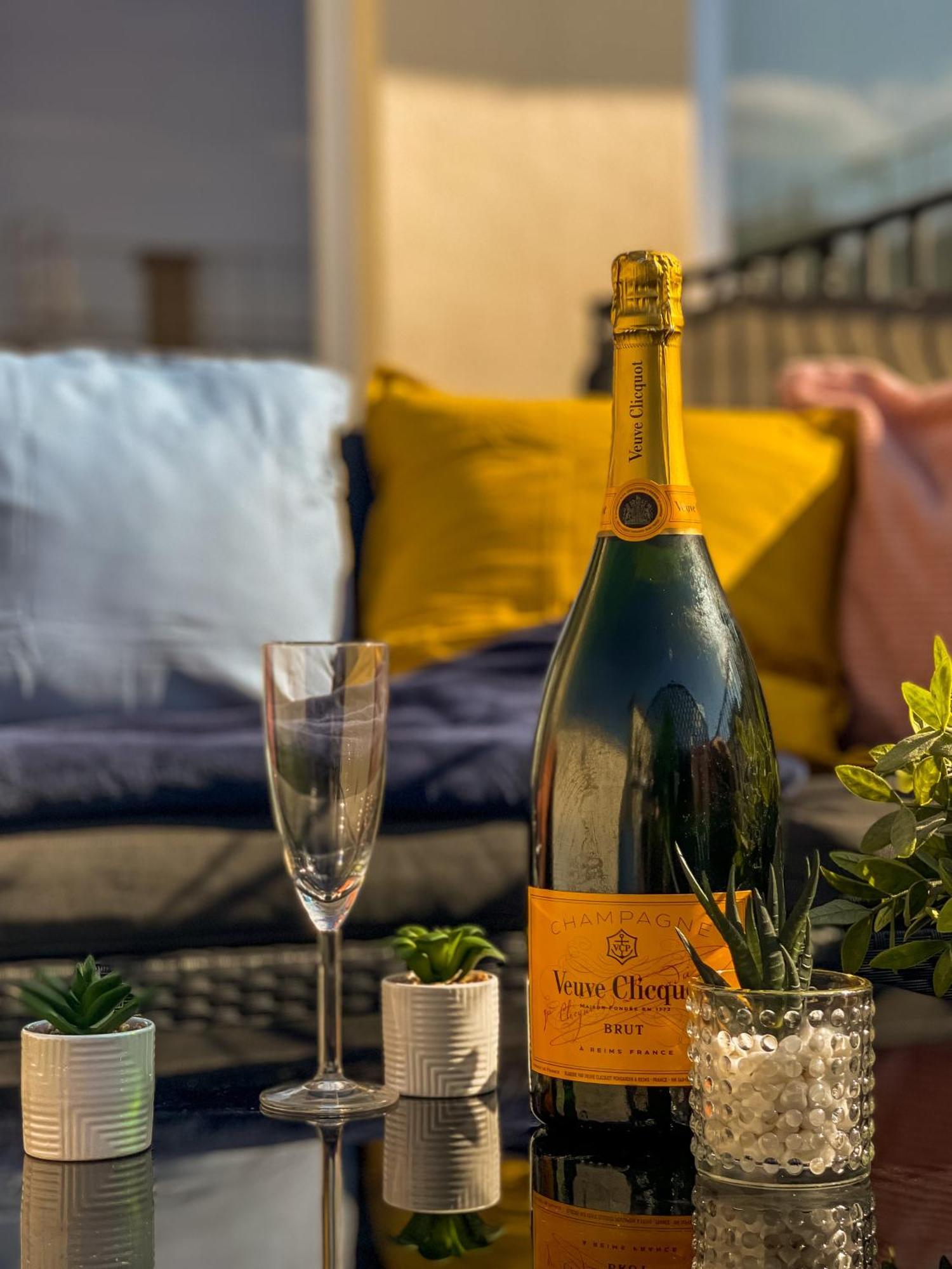 Luxurious Penthouse In The Heart Of Budapest Eksteriør billede